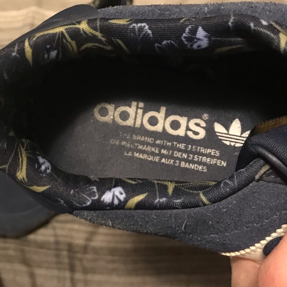 Adidas | 8 - Picture 2 of 5